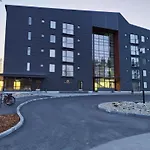 Marina Mermaid Seaview Hiekkasaerkaet - Uusi Merinaekoealahuoneisto, Sisaeltaeae Liinavaatteet Apartamento *
