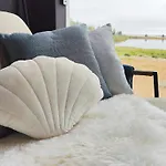 Daire Marina Mermaid Seaview Hiekkasaerkaet - Uusi Merinaekoealahuoneisto, Sisaeltaeae Liinavaatteet Kalajoki