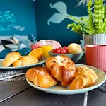 Marina Mermaid Seaview Hiekkasaerkaet - Uusi Merinaekoealahuoneisto, Sisaeltaeae Liinavaatteet