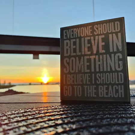 Marina Mermaid Seaview Hiekkasaerkaet - Uusi Merinaekoealahuoneisto, Sisaeltaeae Liinavaatteet Калайоки