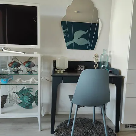 Marina Mermaid Seaview Hiekkasaerkaet - Uusi Merinaekoealahuoneisto, Sisaeltaeae Liinavaatteet 아파트 칼라조키