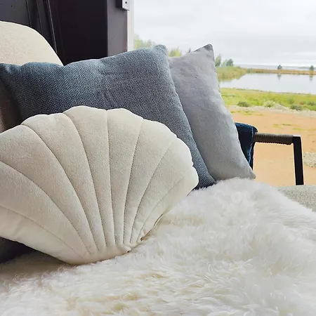 Appartement Marina Mermaid Seaview Hiekkasaerkaet - Uusi Merinaekoealahuoneisto, Sisaeltaeae Liinavaatteet Kalajoki