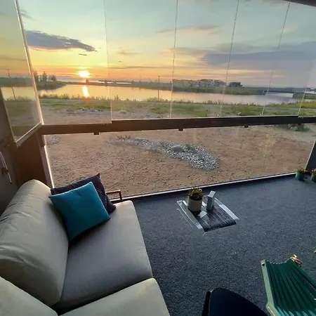Appartement Marina Mermaid Seaview Hiekkasaerkaet - Uusi Merinaekoealahuoneisto, Sisaeltaeae Liinavaatteet Kalajoki