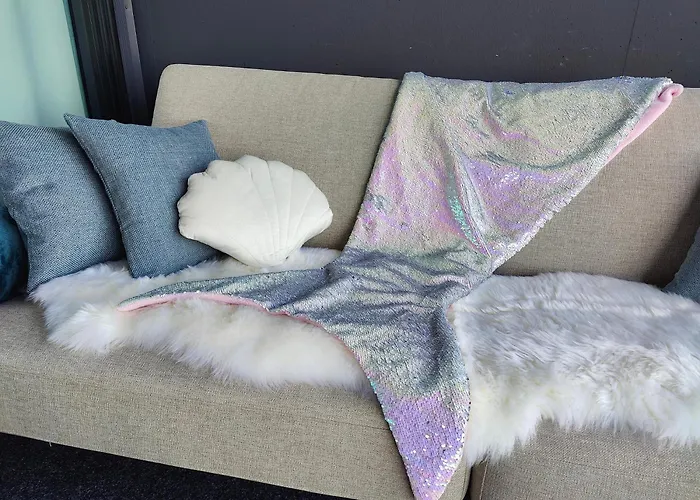 Marina Mermaid Seaview Hiekkasaerkaet - Uusi Merinaekoealahuoneisto, Sisaeltaeae Liinavaatteet