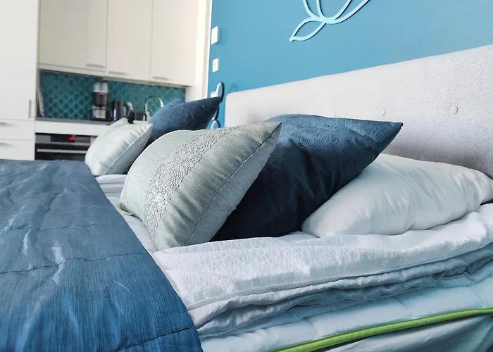 Marina Mermaid Seaview Hiekkasaerkaet - Uusi Merinaekoealahuoneisto, Sisaeltaeae Liinavaatteet 아파트