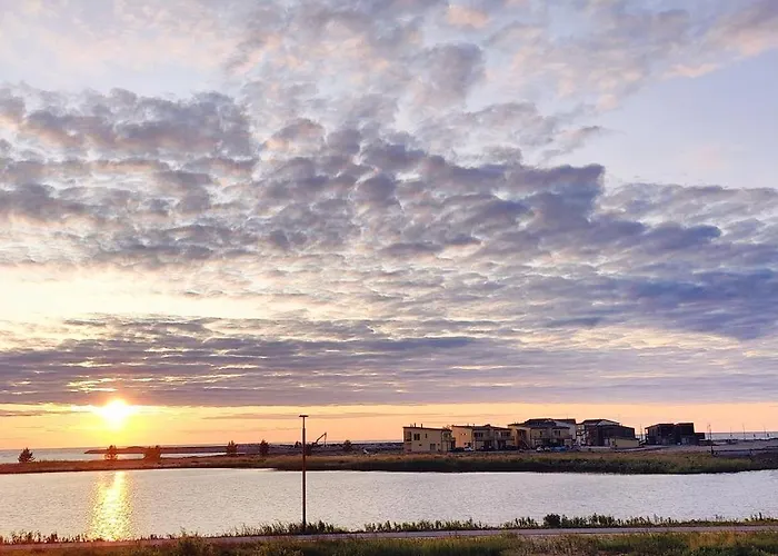 Marina Mermaid Seaview Hiekkasaerkaet - Uusi Merinaekoealahuoneisto, Sisaeltaeae Liinavaatteet 아파트 칼라조키